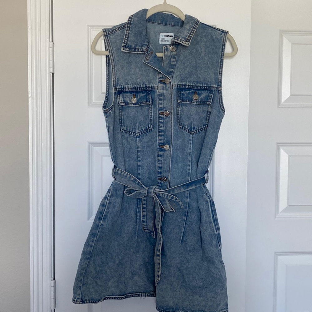 Denim dress!